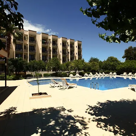 Hotel Korient Mira 3*