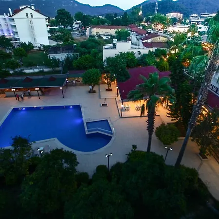Hotel Korient Mira 3*